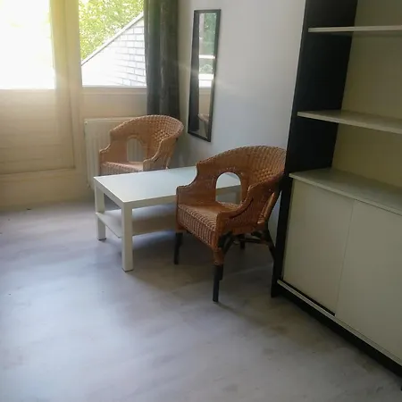 Getaway With Garden In Gelderland בית נופש זלהם