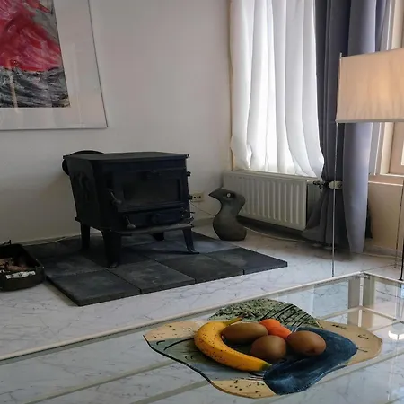 בית נופש Getaway With Garden In Gelderland